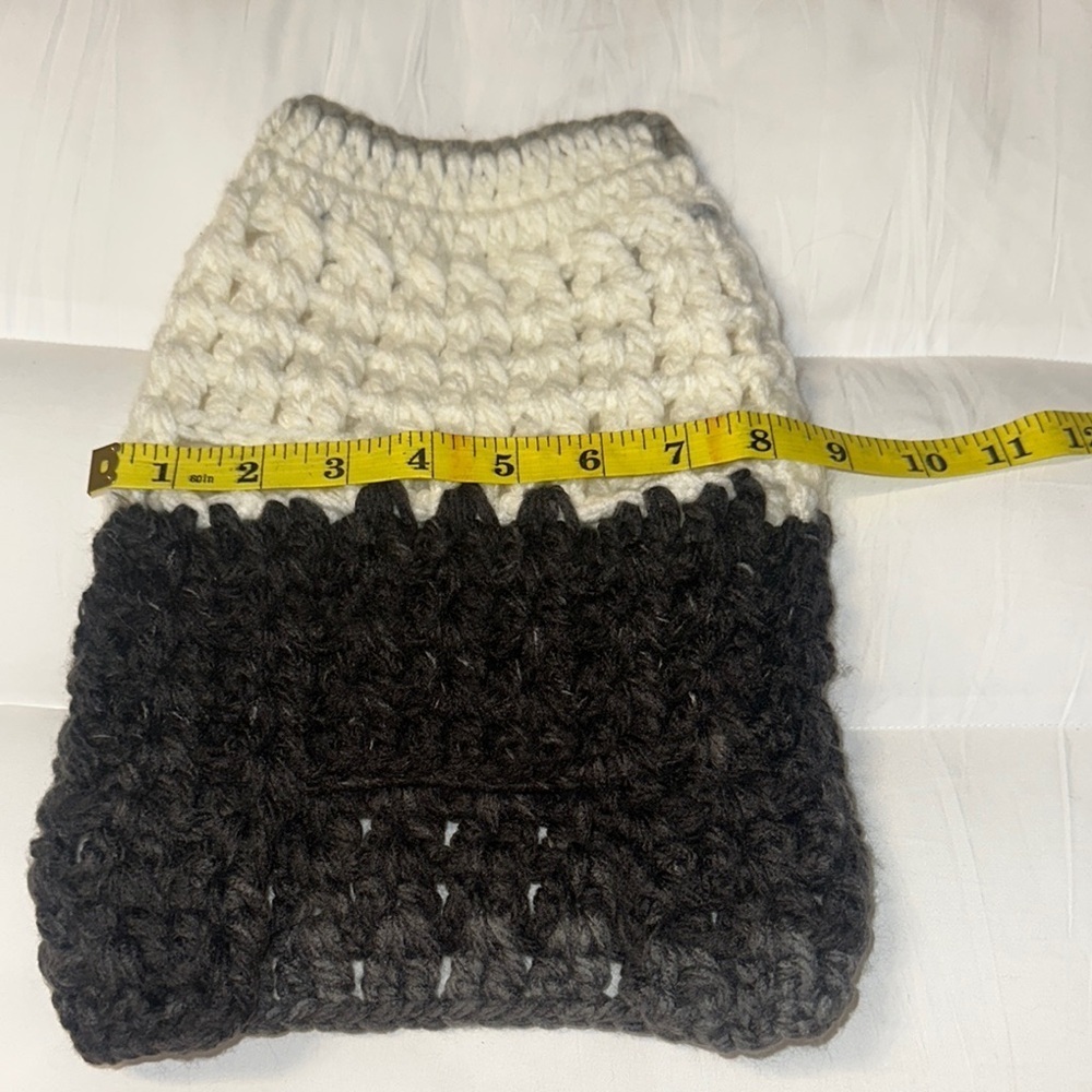 Handmade pets crochet sweater - Picture 6 of 6